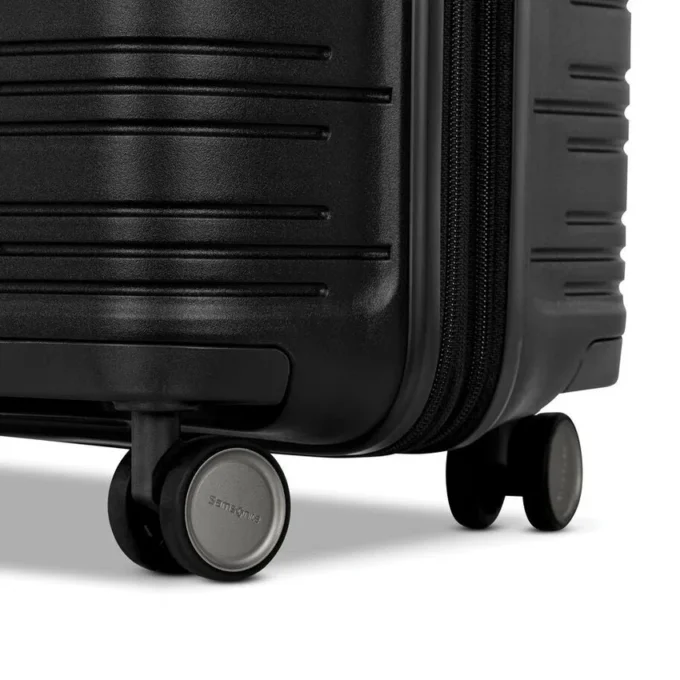 Elevation™ Plus sert kenarlı kabin boy valiz Elevation™ Plus sert kenarlı kabin boy valiz